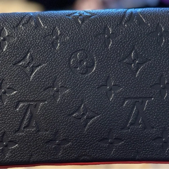 Louis Vuitton Empreinte Felicie Pochette in Leather Color:  Marine Rouge - Picture 5 of 11